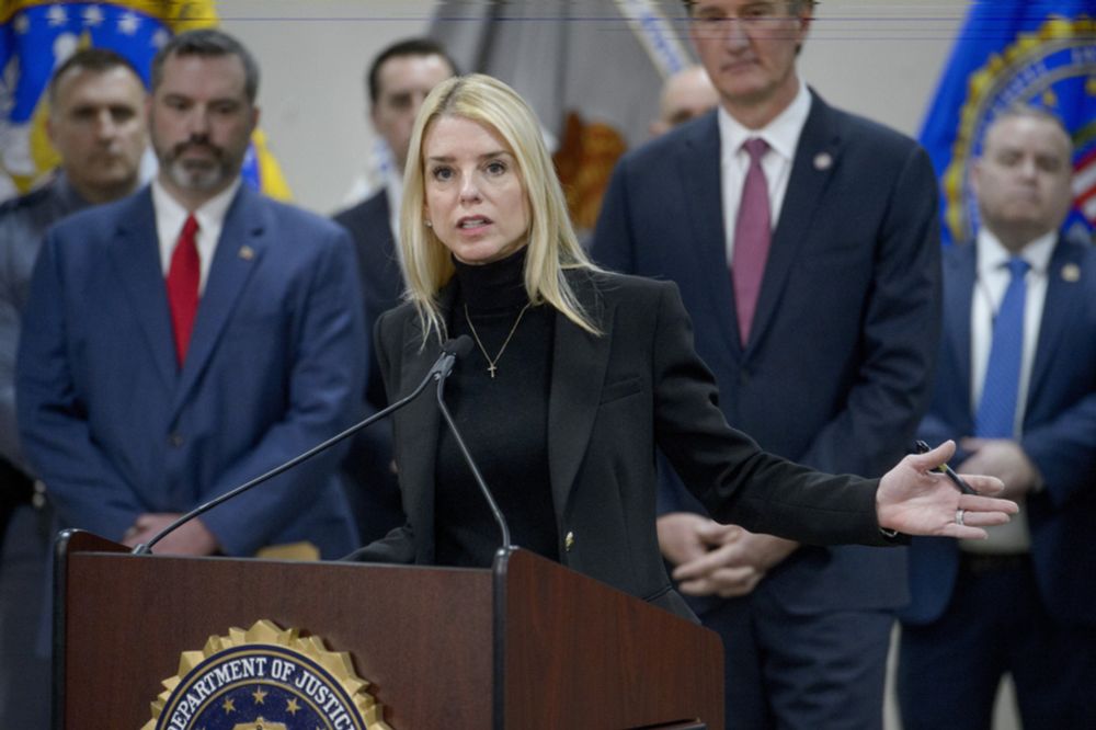Trump team goes nuclear after Democrats push to rescue deported dad