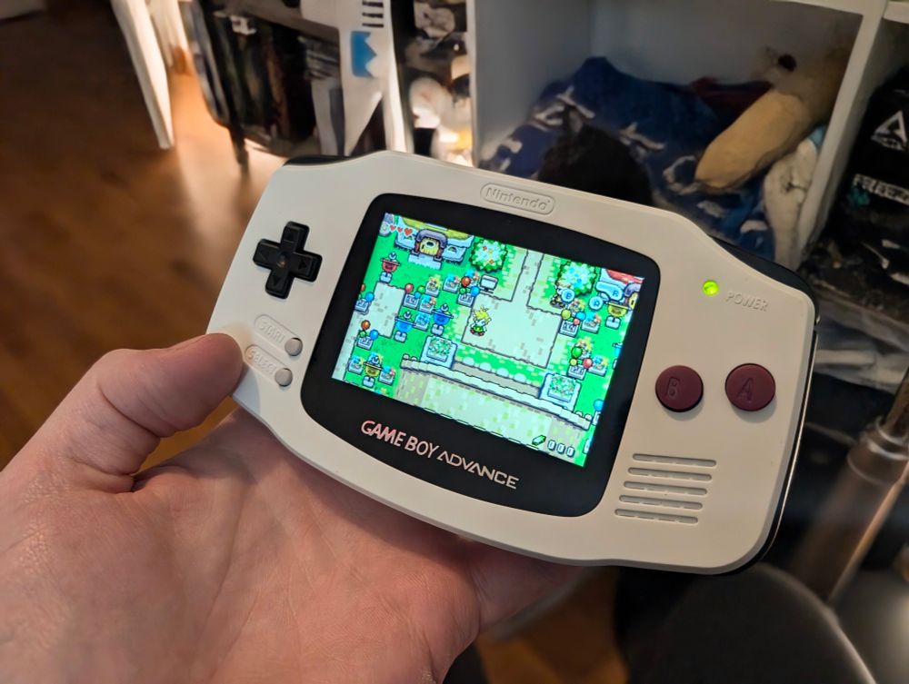 Gameboy advance blanche avec écran IPS