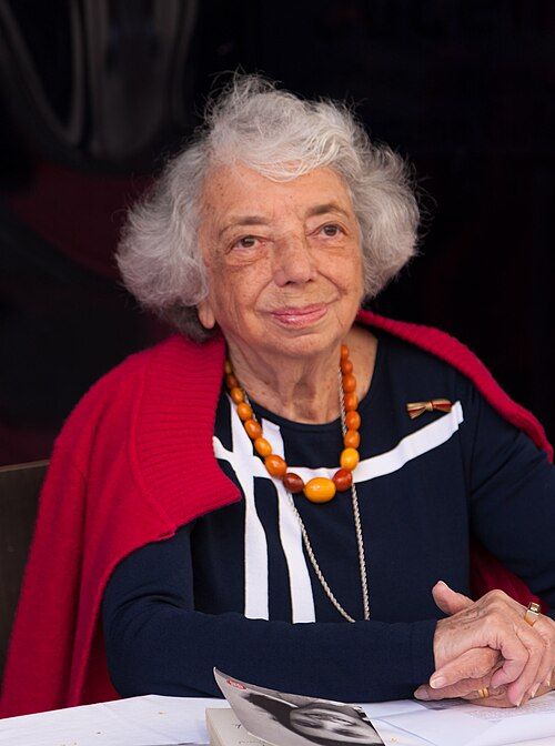 Porträt Margot Friedländer von 2012.

Quelle: https://commons.wikimedia.org/wiki/File:Margot-Friedlander.jpg