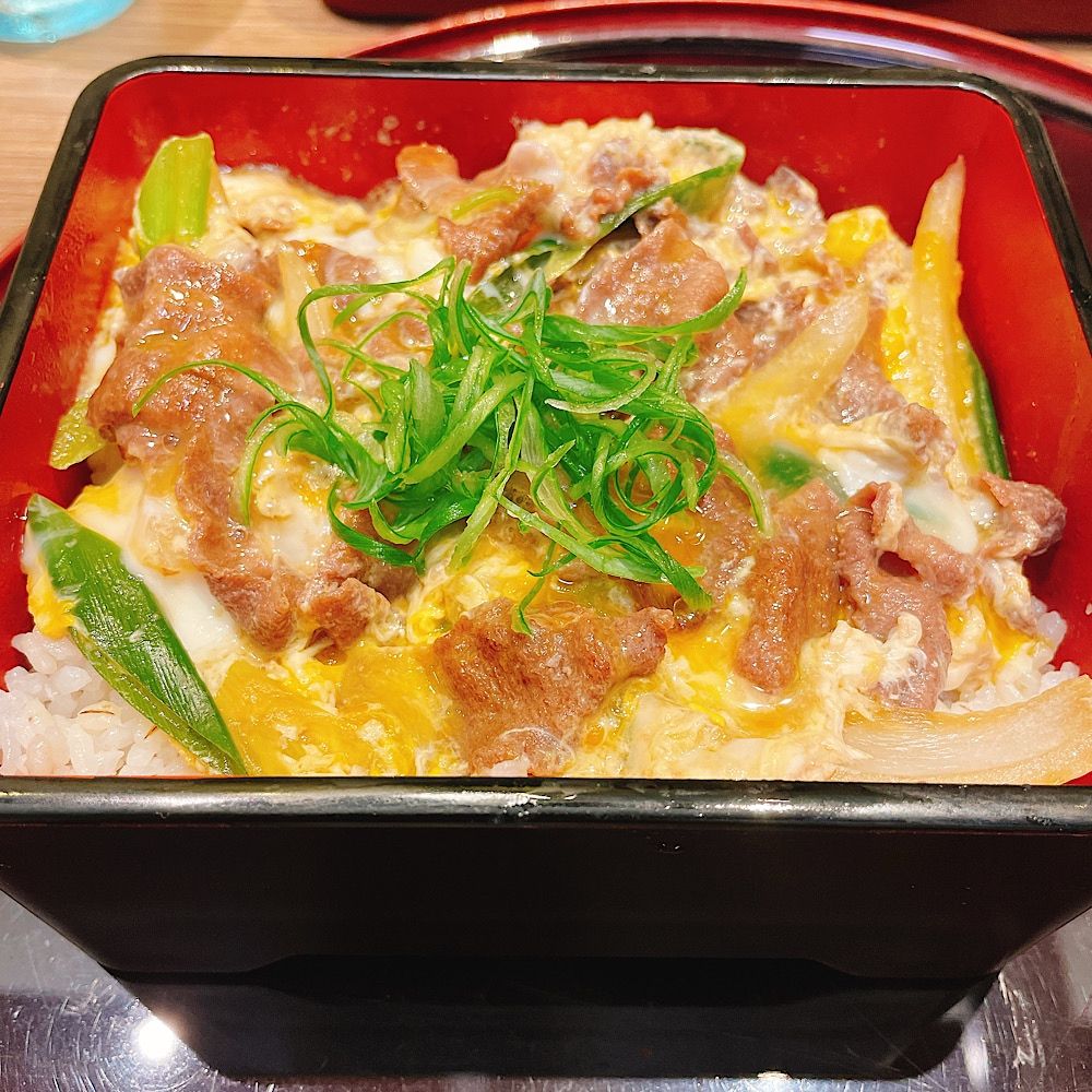 牛たんの卵とじ