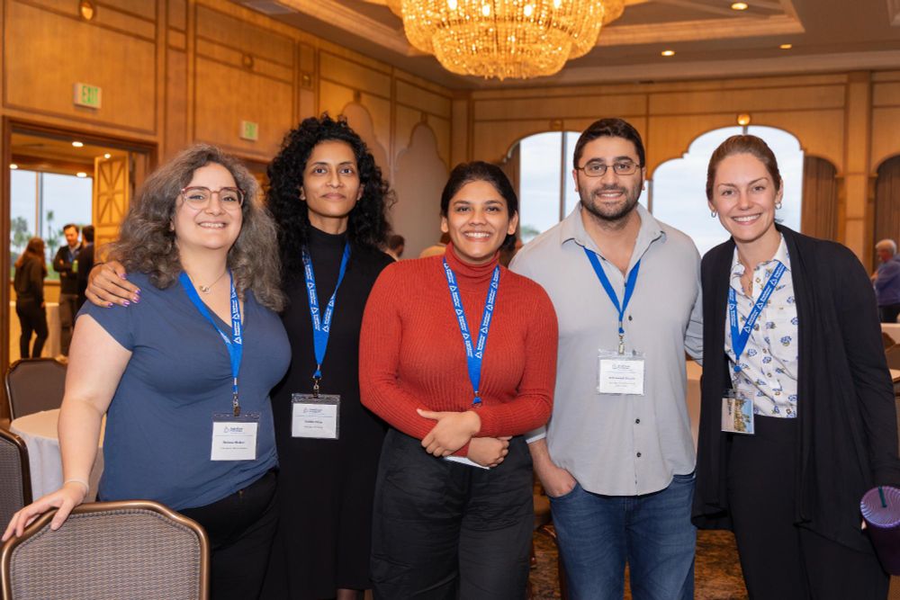 A group of Alzheimer's Fast Track attendees in San Diego, CA