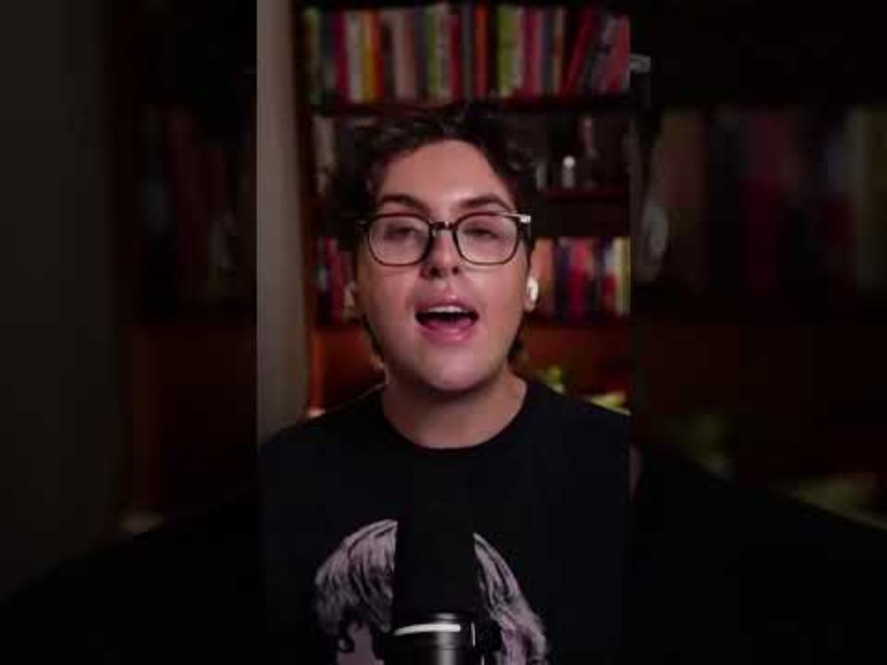 THE LIFE OF A SHOWGIRL IS 1989 ON CRACK. #taylorswift #traviskelce #tayvis