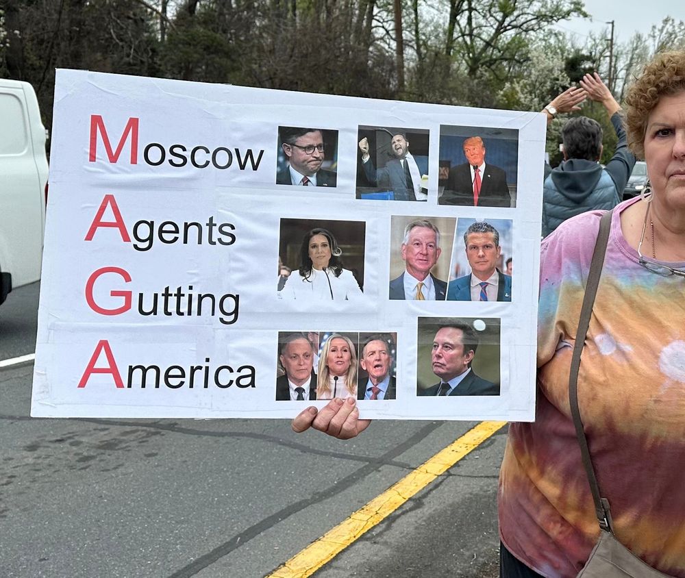 Moscow
Agents
Gutting
America