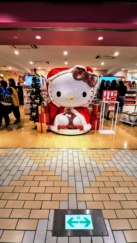 Festive Hello Kitty statue at the Sanrio store