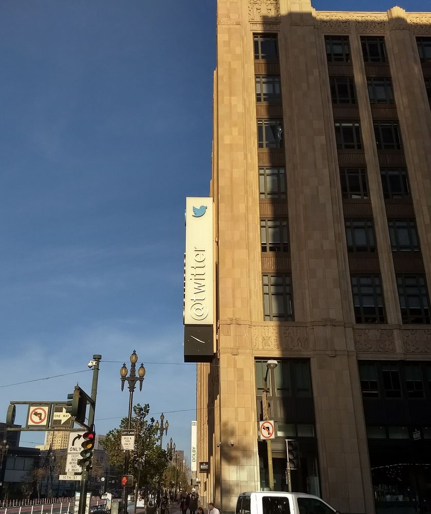Street view of the Twitter sign, from the beforetimes