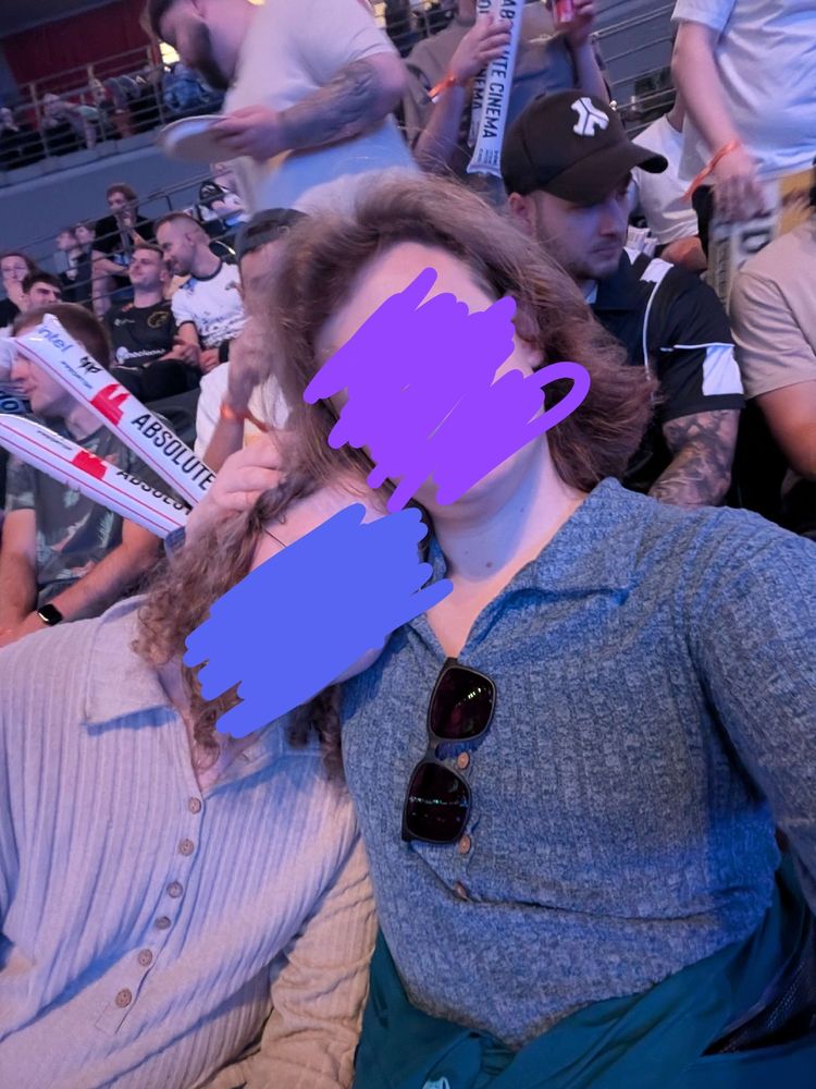 Yuri in the cs stands 