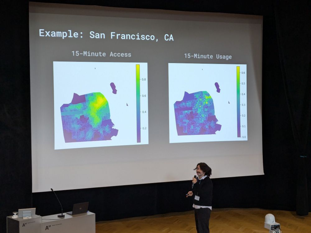 Davi presenting his results