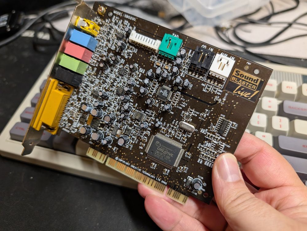 A SB0200 SoundBlaster Live! sound card