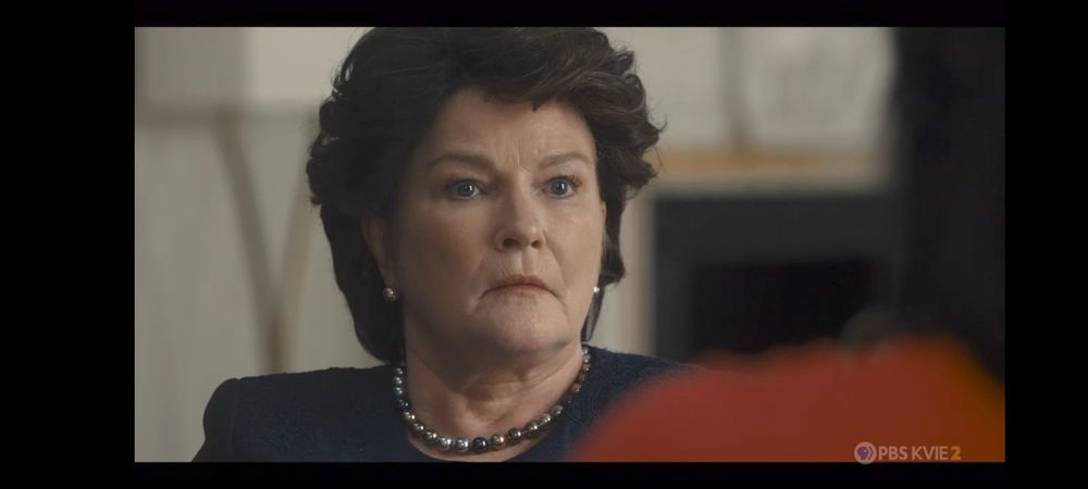 Kate Mulgrew played Katherine Janeway, Captain of the USS Voyager in Star Trek: Voyager 