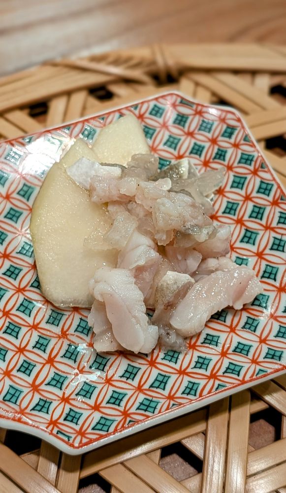 フグ皮と洋梨