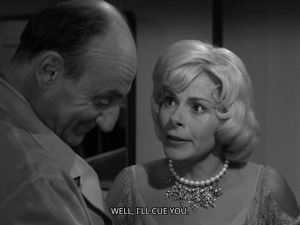 The Twilight Zone S02E10 - A Most Unusual Camera