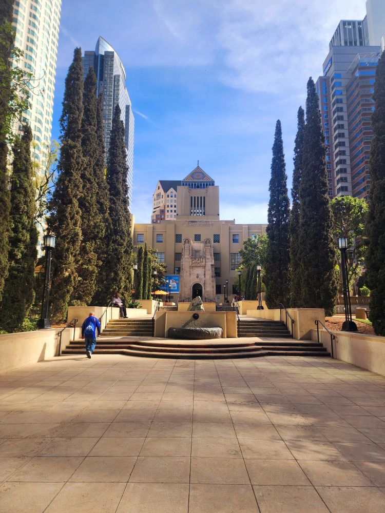 Exterior of the LA Public Library 