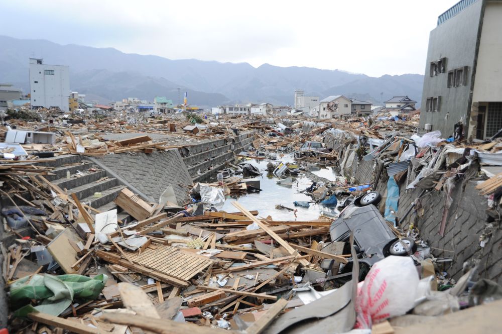 Damage from the March 2011 tsunami in downtown Ofunato, Japan. Credit: U.S. Navy