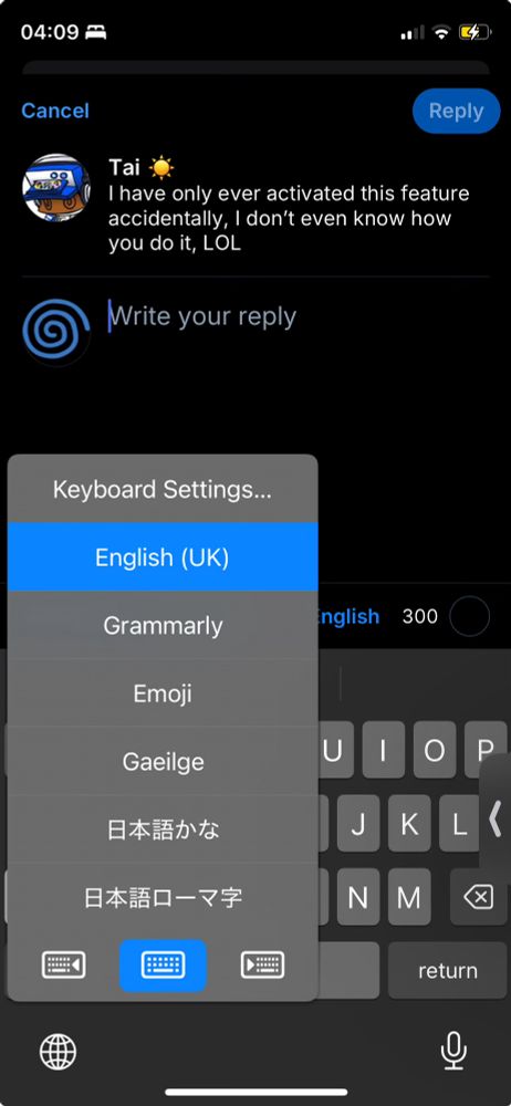 Screenshot showing the iOS keyboard select menu on iPhone as visual aid to teach how to activate one handed keyboard mode 