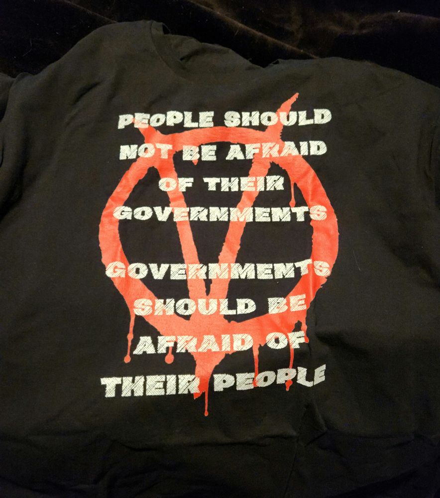 V For Vendetta shirt