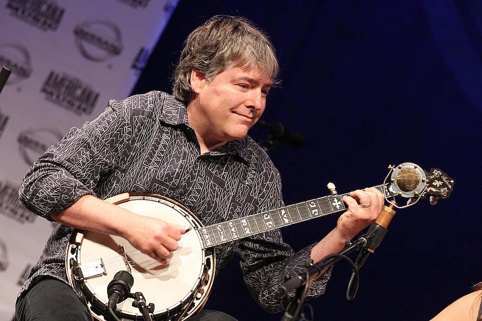 Bela Fleck playing banjo.