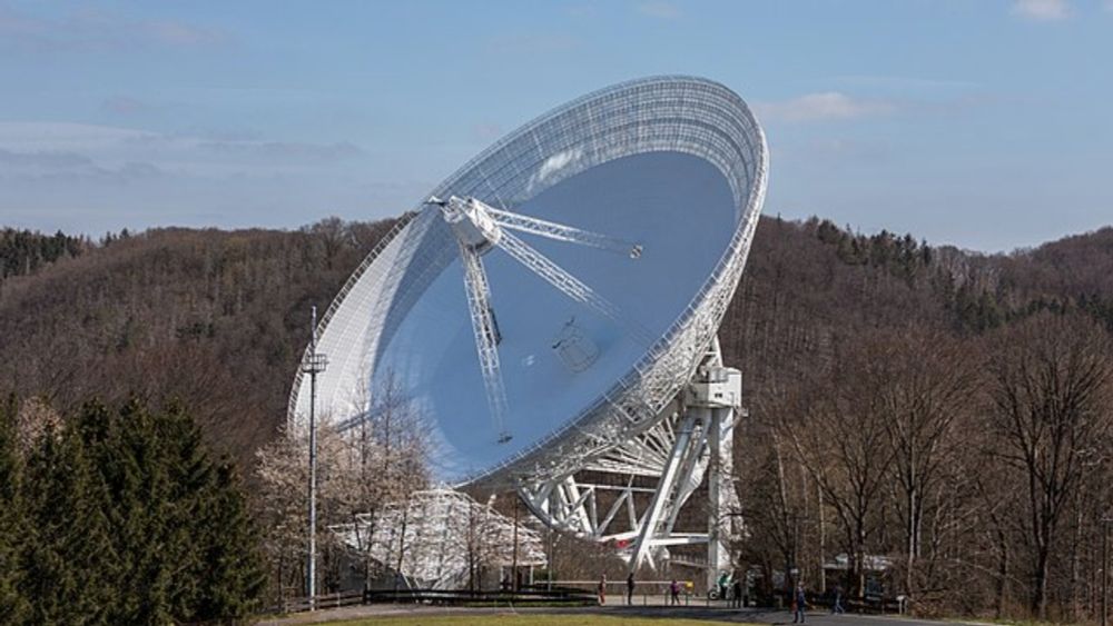 Effelsberg 100-m Radio Telescope - Wikipedia