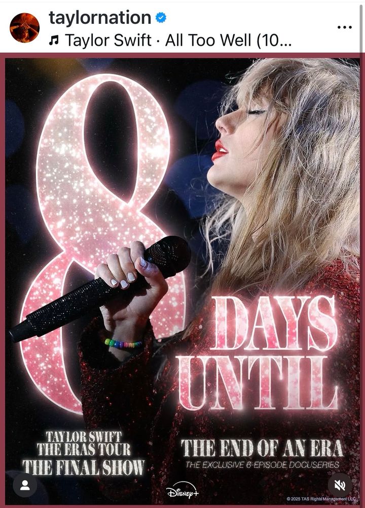 Picture of Taylor Swift’s profile. She’s holding a microphone and a rainbow beaded bracelet is on her wrist