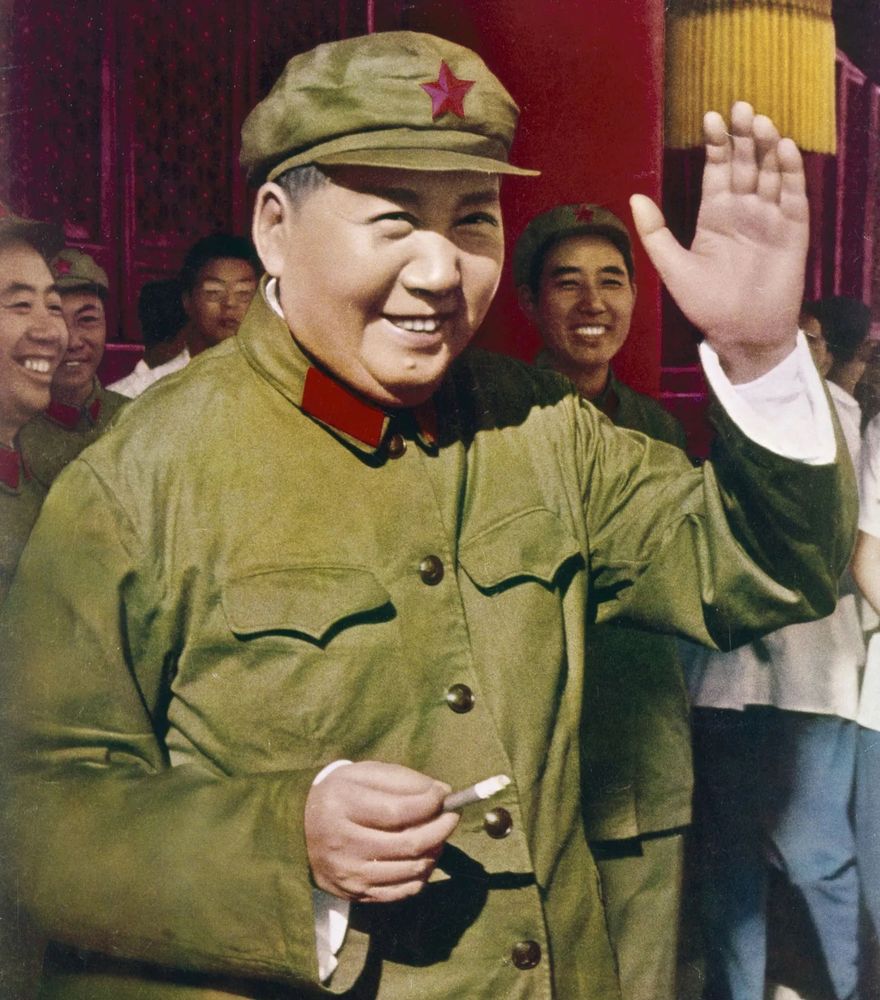 Smiling chairman mao