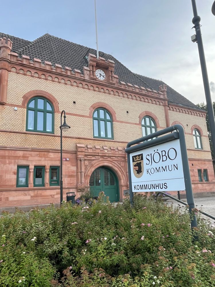 Bild på kommunhuset i skånska Sjöbo