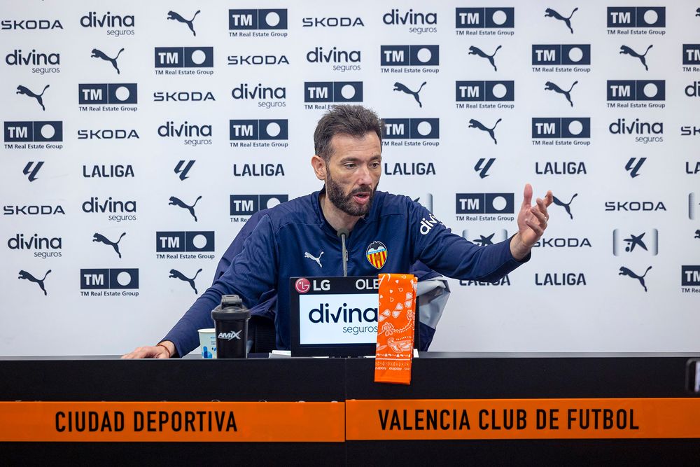 Les declaracions de Carlos Corberán (tecnic del Valencia CF) previes al partit de LaLiga davant el Villarreal CF