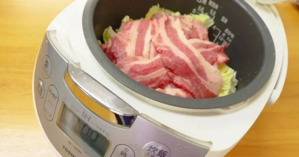 Ultimate lazy sukiyaki – Can you make the king of Japanese hot pots in a rice cooker?【Taste test】