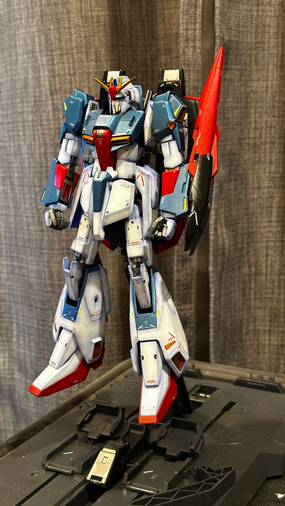 Zeta Gundam with shield attached to left arm