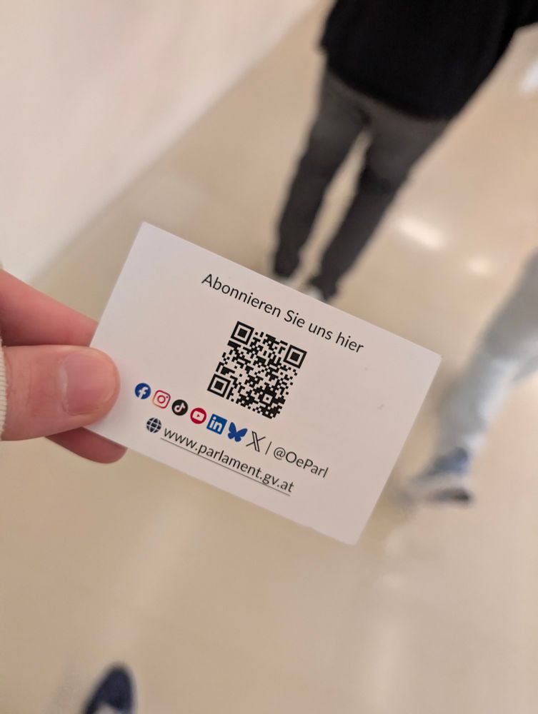 Austrian Parliament Social Card