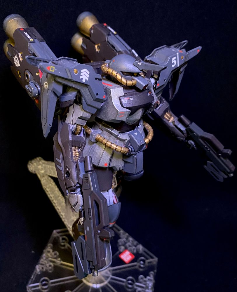 MS-07E GOUF EXTREMIS, a low orbit capable flight unit designed for hunting other mobile suits. At high velocity it unleashes beam fire from stolen Titans armaments.