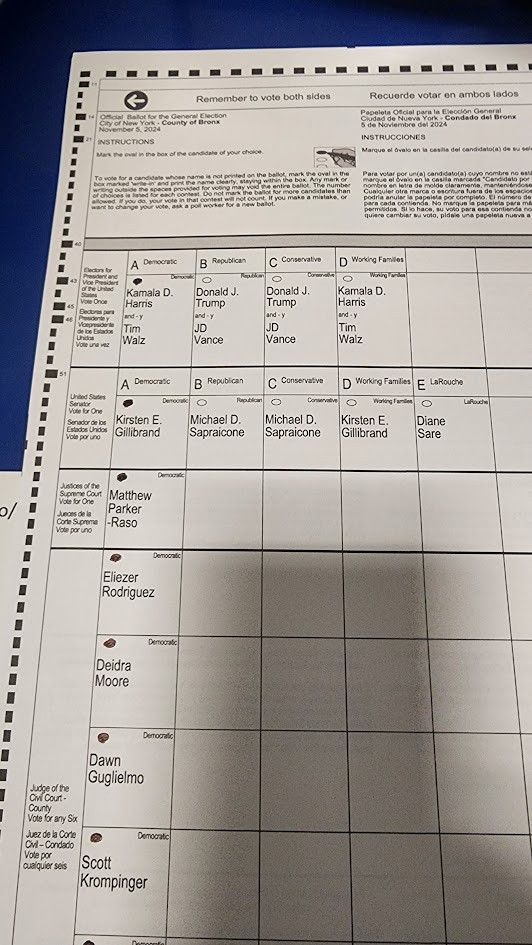 A photograph of a ballot from 2022. It is straight Dem party line. 
