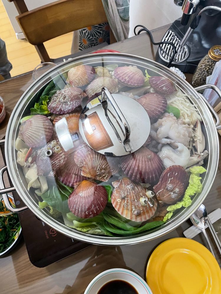 seafood hotpot 
