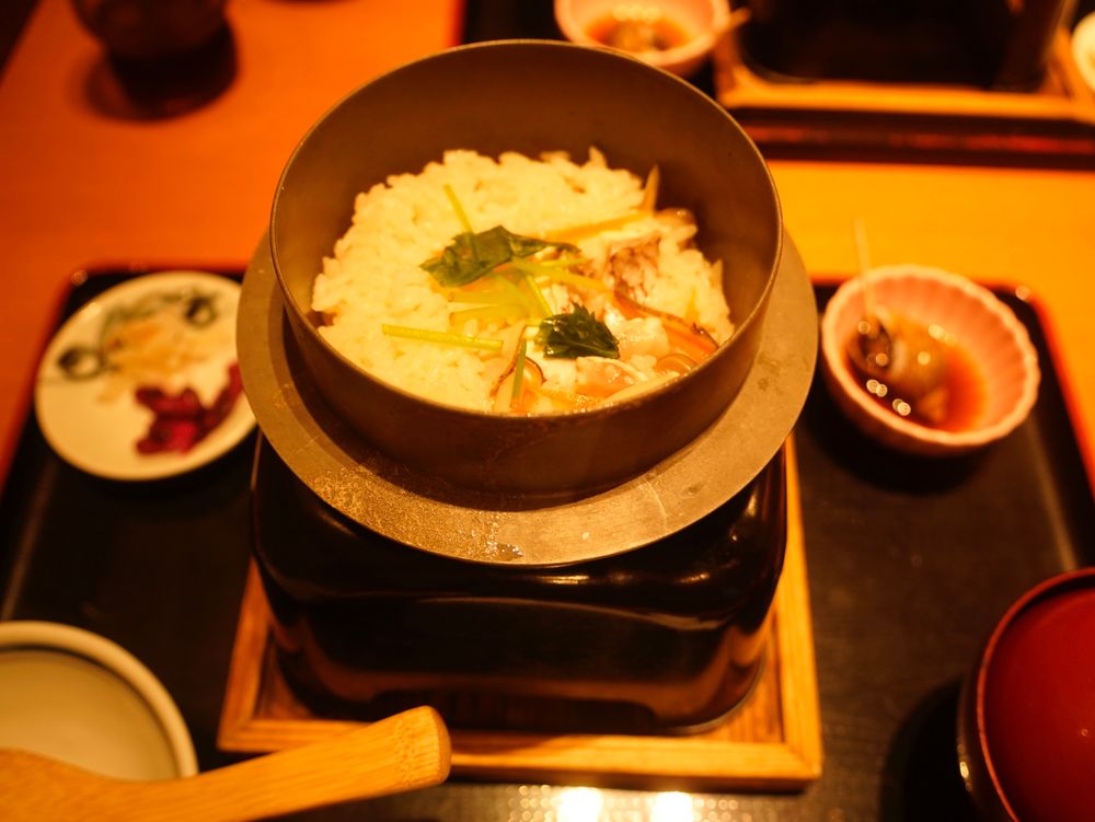 鯛めしがおいしいんです。