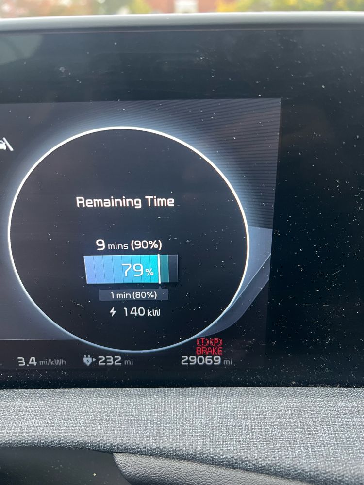 140KW with no preconditioning in 55F weather! Bawse!! 😊