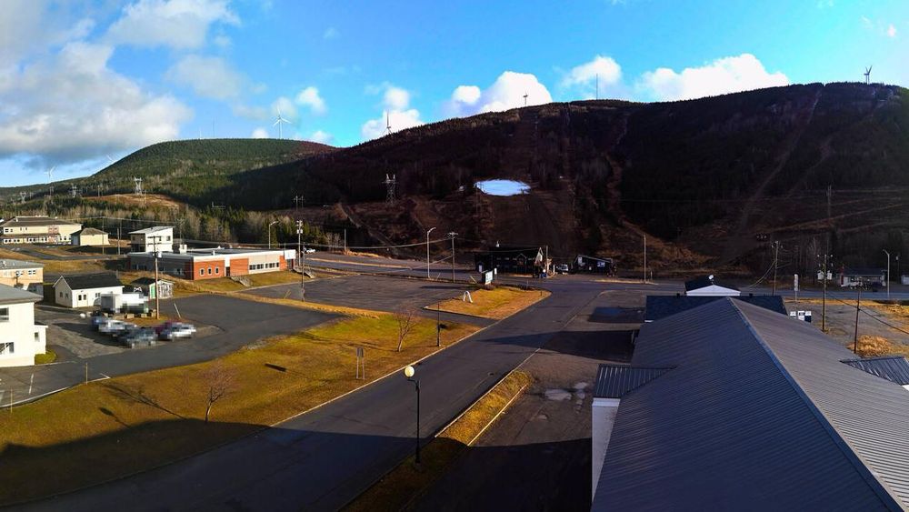 Webcam montrant les montagnes de Murdochville. 