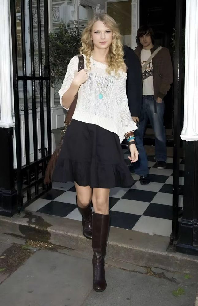 Taylor swift street fashion
