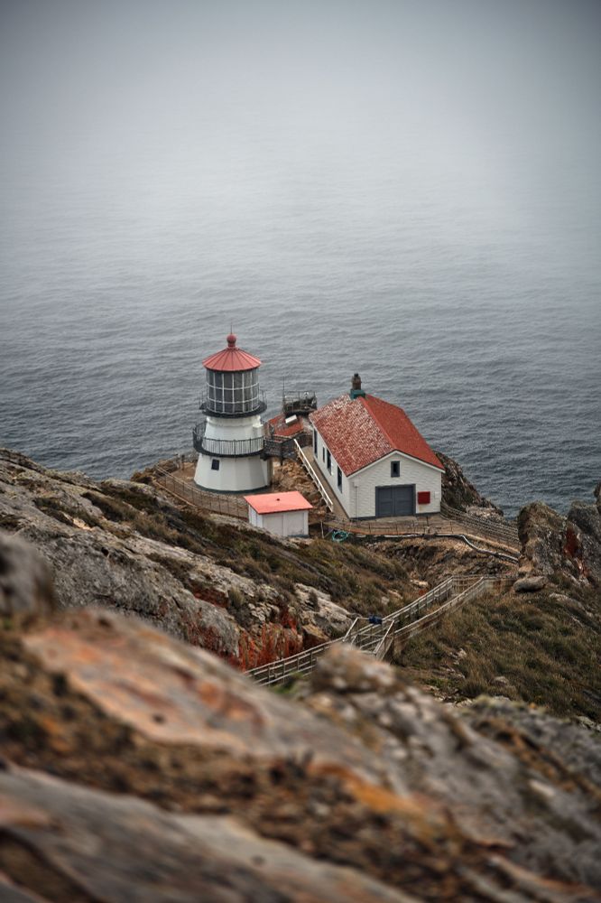 Point Reyes light house built in 1870, houses a first order fresnel lens 
.
#lighthouse #naturephotography #pointreyes #gail #wanderlust #fog #cloudcover #marinewetlands #inverness #califonia #fresnellens #landscapephotography #pacificocean