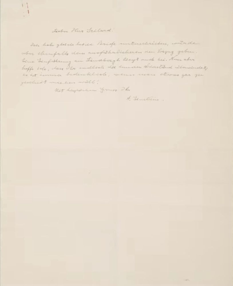 A photograph of Einstein's handwritten letter to Szilard that accompanied the two signed copies of the letter to President Franklin Delano Roosevelt.