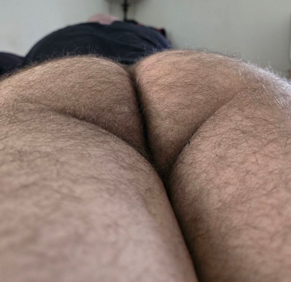 Photo of Kunaikun's furry butt
