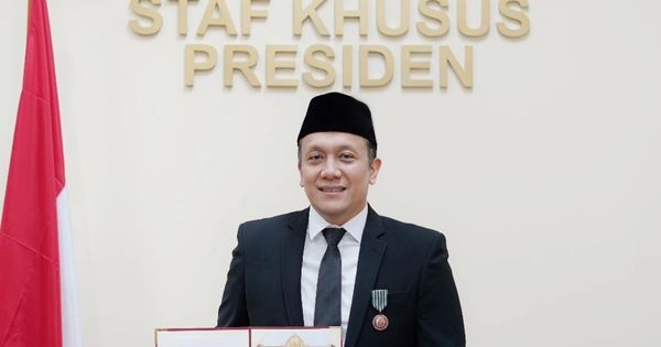 Profil Diaz Hendropriyono, Komisaris M-Cash yang ke Kertanegara