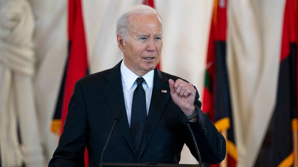 Nearly 700 Jewish professors call on Biden not to sign controversial antisemitism legislation