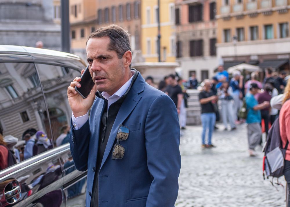 Reflective sunglasses in Rome