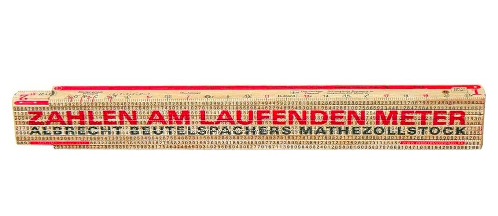 Zollstock „Zahlen am laufenden Meter“ mit verschiedenen Zahlen, Winkeln, Formeln etc. 