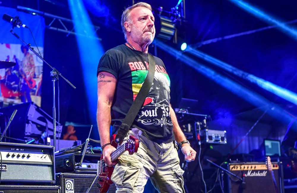 Peter Hook rages at AI-written songs