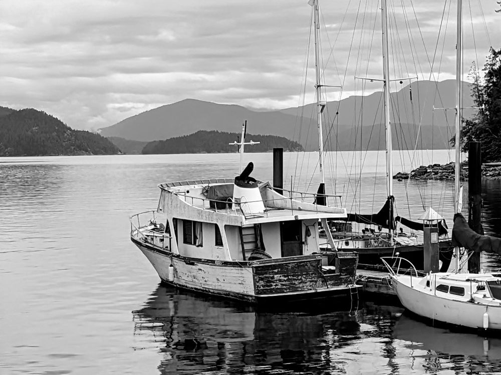 Rotting cabin cruiser, Cortes Island, the inspiration for Geoffrey W. Cole 's short story "Desolation Sounds".