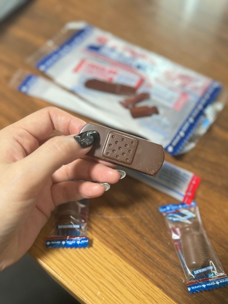 チョコ‪(:̲̅:̲̅[♡]:̲̅:̲̅)