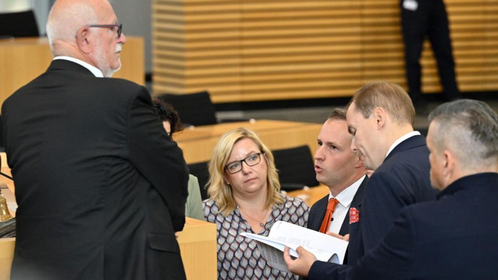 AfD-Alterspräsident Jürgen Treutler: Verfassungsrichter entscheiden über Vorgehen im Thüringer Landtag