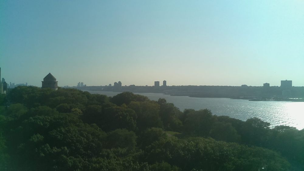 A photo of the Hudson river, at about (40.81, -73.96), taken at 8/9/2025, 5:32:59 PM.