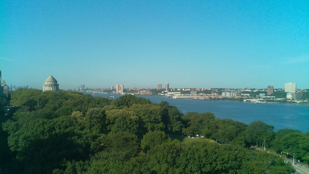 A photo of the Hudson river, at about (40.81, -73.96), taken at 8/8/2025, 8:35:01 AM.