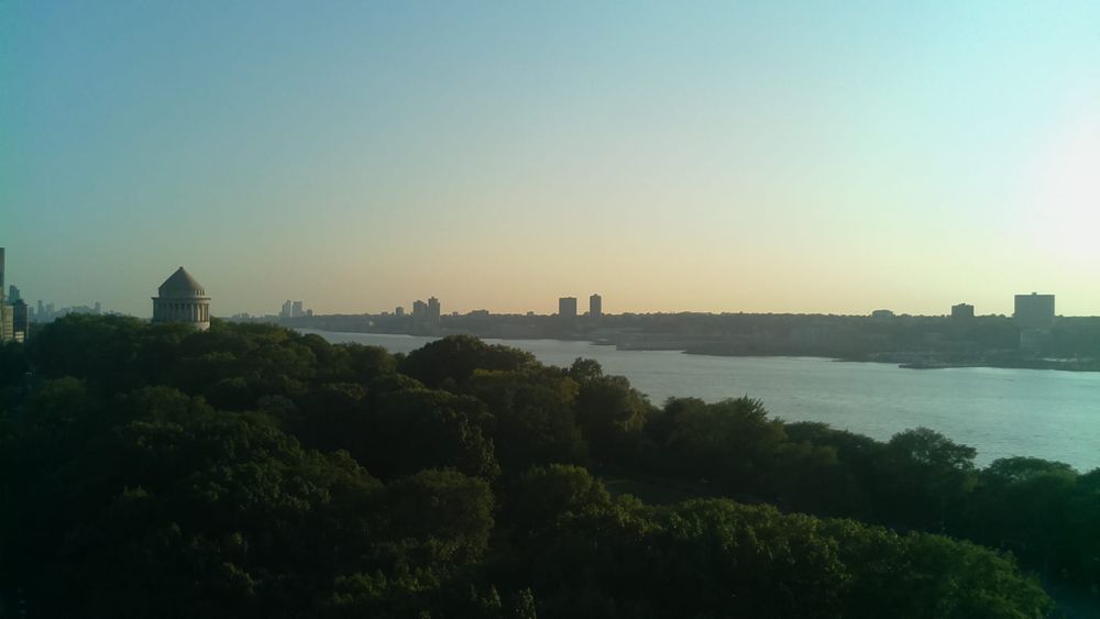 A photo of the Hudson river, at about (40.81, -73.96), taken at 8/9/2025, 7:08:57 PM.