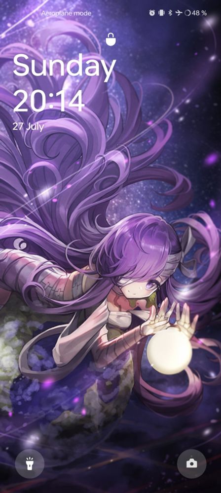 My lock screen, featuring Kingprotea
Airplane mode to hide used network for privacy reasons